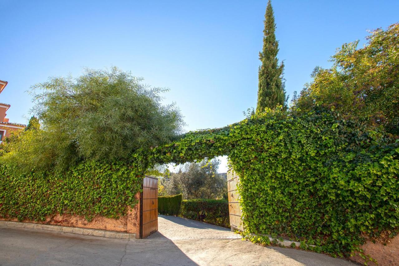 Casa Flores Con Piscina Interior Climatizada Alcaucín Buitenkant foto