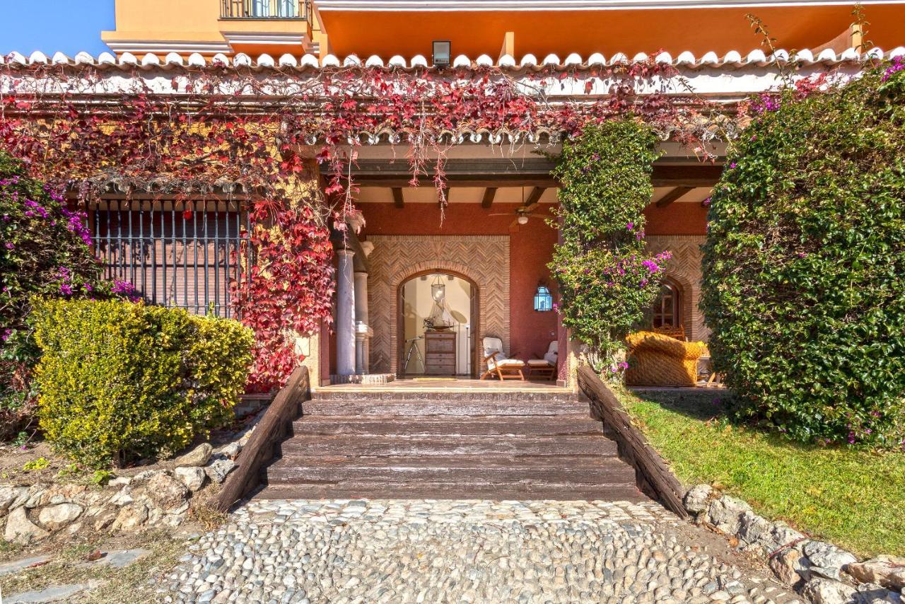 Casa Flores Con Piscina Interior Climatizada Alcaucín Buitenkant foto