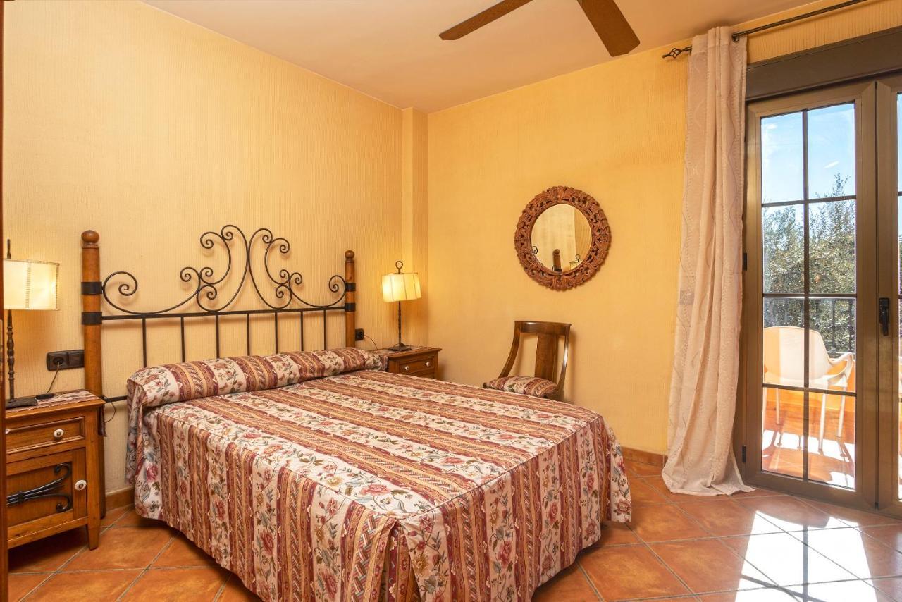 Casa Flores Con Piscina Interior Climatizada Alcaucín Buitenkant foto