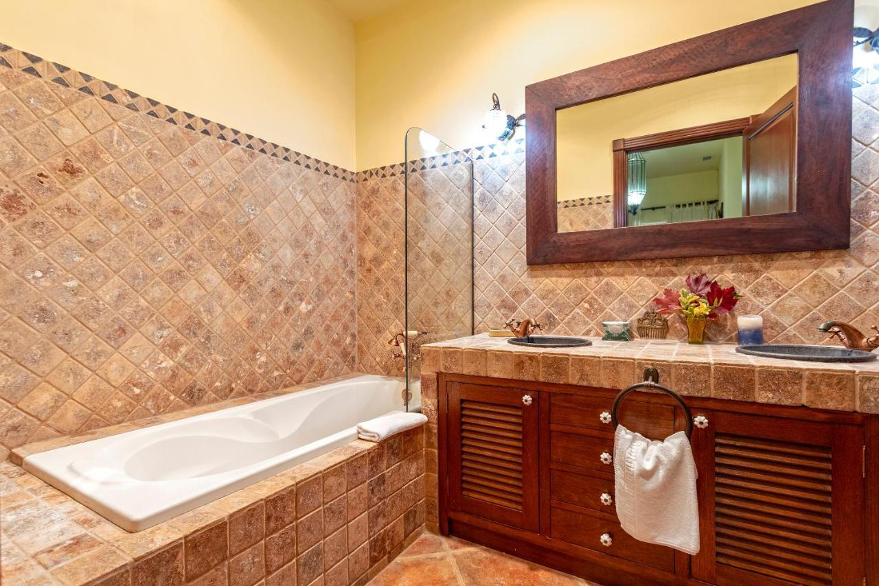 Casa Flores Con Piscina Interior Climatizada Alcaucín Buitenkant foto