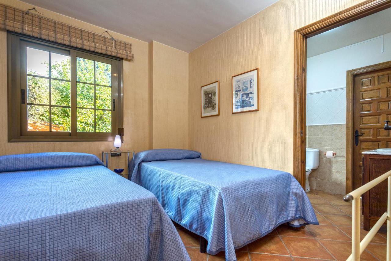 Casa Flores Con Piscina Interior Climatizada Alcaucín Buitenkant foto