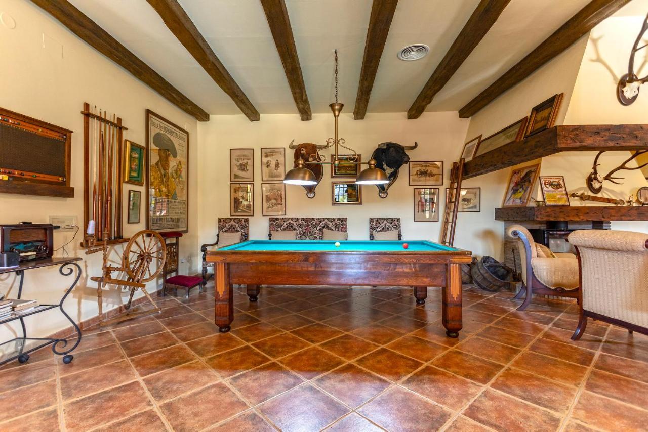 Casa Flores Con Piscina Interior Climatizada Alcaucín Buitenkant foto
