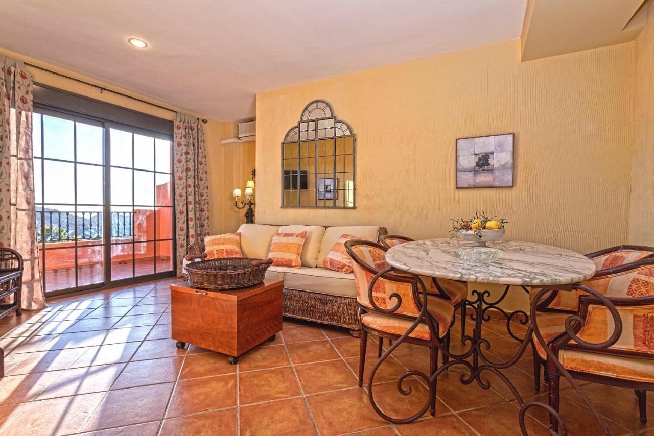 Casa Flores Con Piscina Interior Climatizada Alcaucín Buitenkant foto