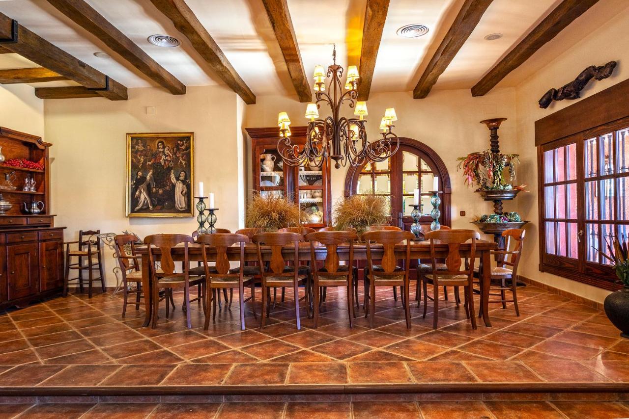 Casa Flores Con Piscina Interior Climatizada Alcaucín Buitenkant foto